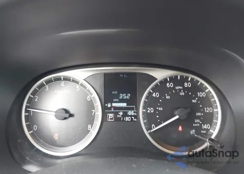 2025 Nissan Kicks Play S из США, поврежденный, VIN 3N1CP5BV8SL477380